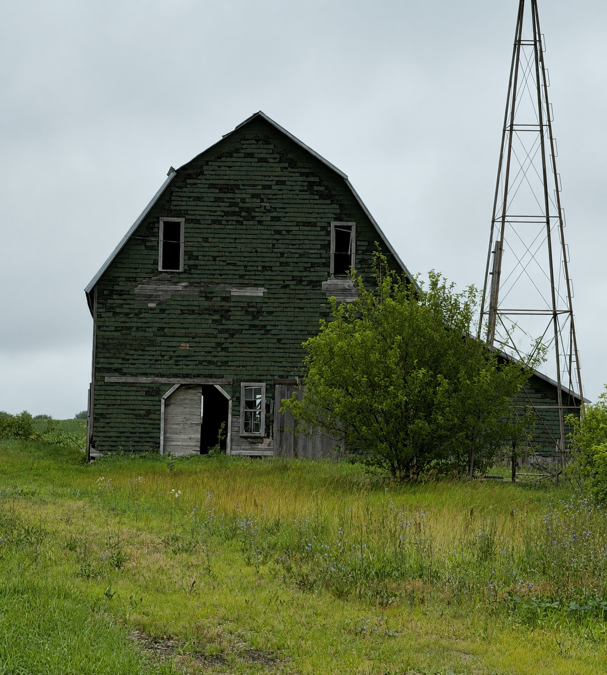 Unique barn near Holton