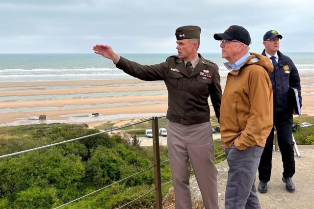 https://outreach.senate.gov/iqextranet/Customers/KS01JM/Omaha_Beach.jpg