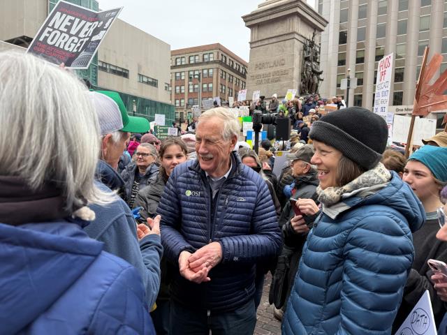 portland_rally.jpg Image